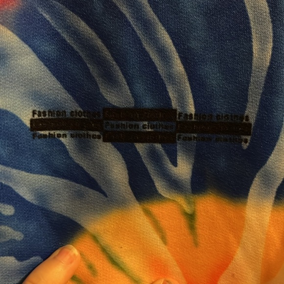 Rare Vibrant Colors Casual Long Sleeve Comfort Tie Dye Raw Edge Trim Crop Top - Picture 4 of 6